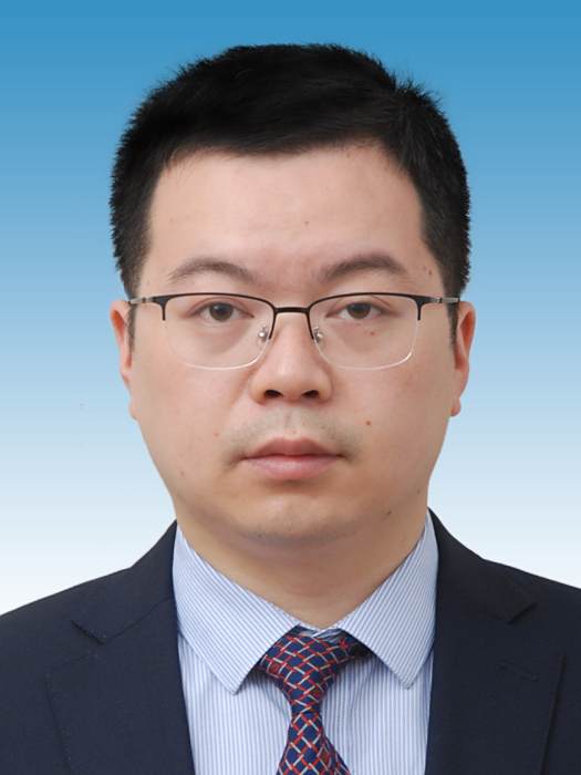 宋瑋(四川省成都市龍泉驛區政府(成都經開區管委會)辦公室黨組成員、副主任) 宋瑋(四川省成都市龍泉驛區政府(成都經開區管委會)辦公室黨組成員、副主任)