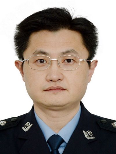 周濤(山東省棗莊市公安局薛城分局黨委副書記、政委) 周濤(山東省棗莊市公安局薛城分局黨委副書記、政委)
