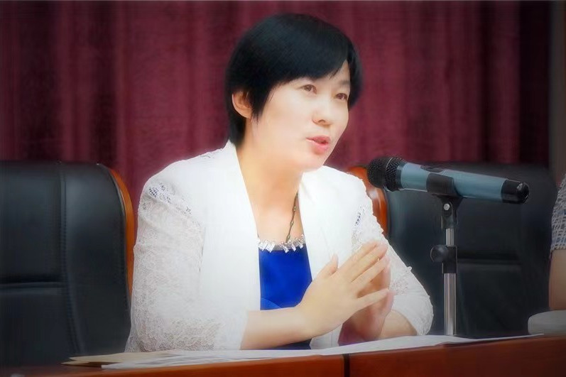 趙興紅(文藝理論評論家)