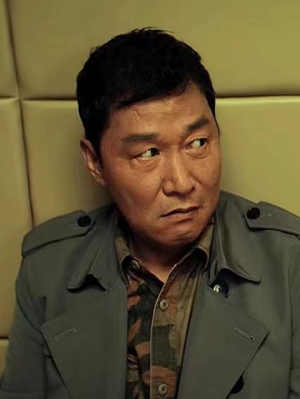 張天豪(喜劇電影《鑽石大劫案》中的角色) 張天豪(喜劇電影《鑽石大劫案》中的角色)