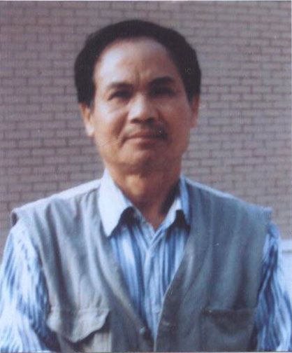 李炳榮(廣東省美術家設計中心藝術總監) 李炳榮(廣東省美術家設計中心藝術總監)