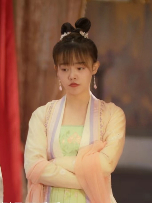 顧明明(電視劇《洛陽四千金》中的女配角) 顧明明(電視劇《洛陽四千金》中的女配角)