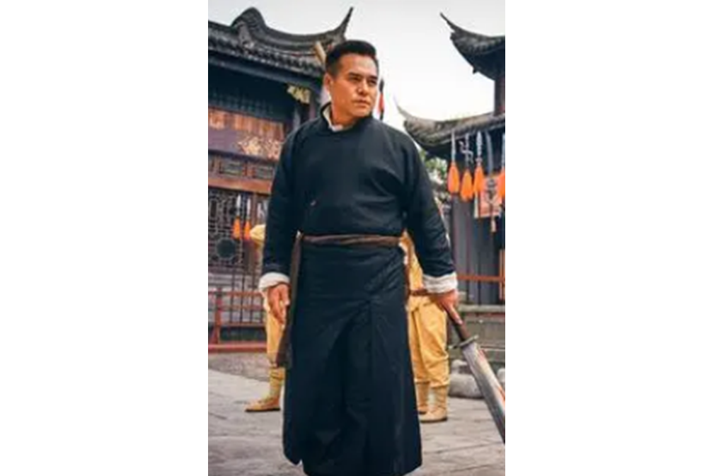 楊報國 楊報國