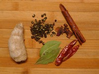 紅燒排骨燉豆角土豆