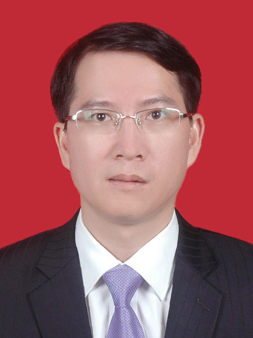 何遠航 何遠航