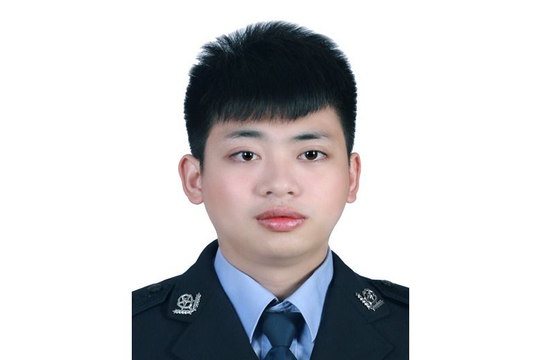 黃曦(貴港市平南縣公安局刑事偵查大隊原一級警員) 黃曦(貴港市平南縣公安局刑事偵查大隊原一級警員)