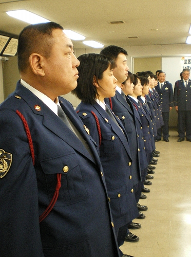 皇宮警察災害警備隊趕赴災區前