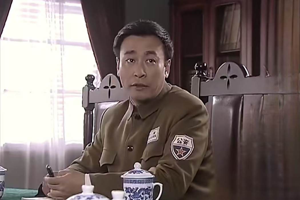張文明(諜戰劇《江城令》中的角色) 張文明(諜戰劇《江城令》中的角色)