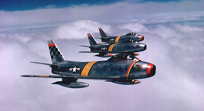 韓戰期間帶領F-86編隊
