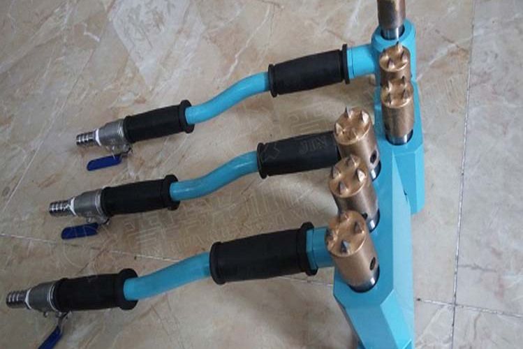 路面鑿毛機 路面鑿毛機