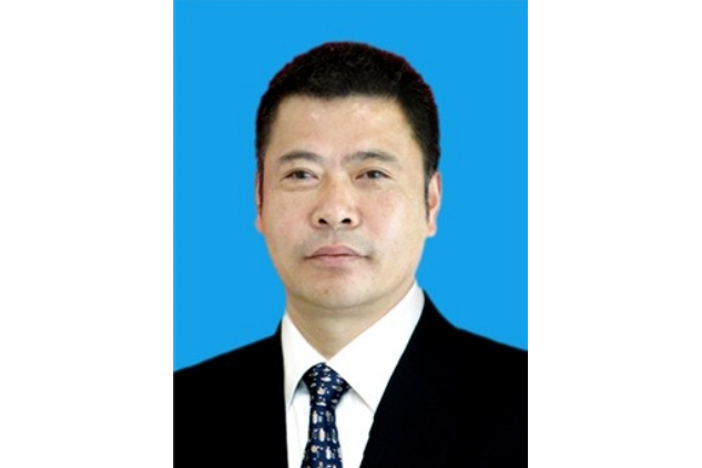 丁振峰(安徽省亳州市利辛縣委教育工委委員) 丁振峰(安徽省亳州市利辛縣委教育工委委員)
