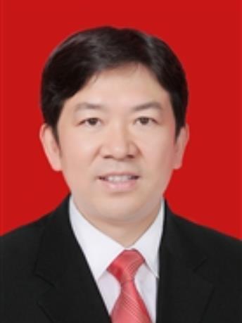 李平(陝西省安康市鎮坪縣委副書記、縣長) 李平(陝西省安康市鎮坪縣委副書記、縣長)