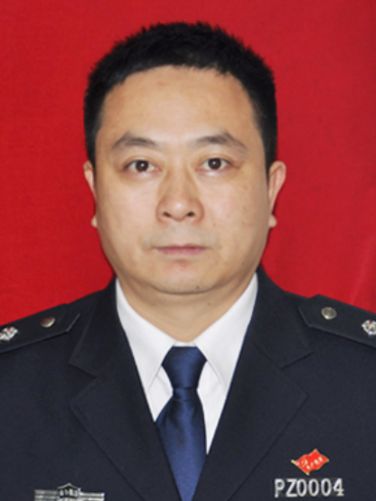 謝濤(四川省彭州市綜合行政執法局黨組成員、副局長) 謝濤(四川省彭州市綜合行政執法局黨組成員、副局長)