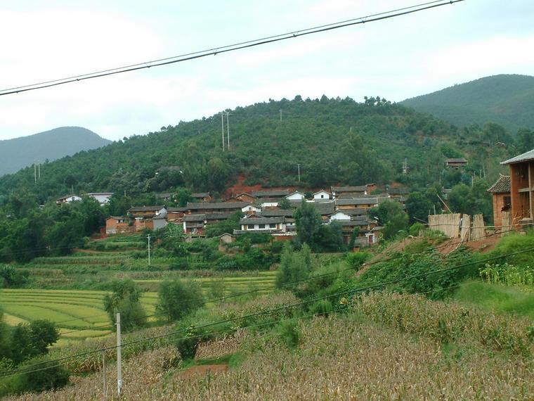 伏龍基村 伏龍基村