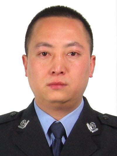 何楊(習水縣公安局黨委委員、副局長) 何楊(習水縣公安局黨委委員、副局長)