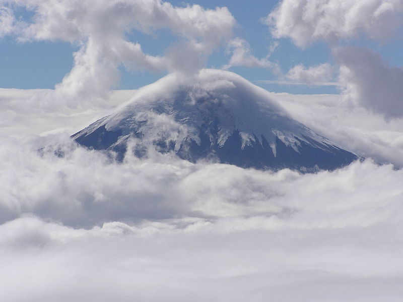 科多帕希火山