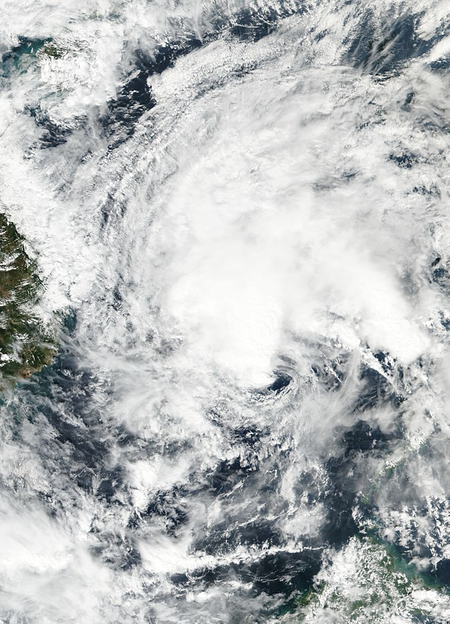熱帶風暴布拉萬 衛星雲圖