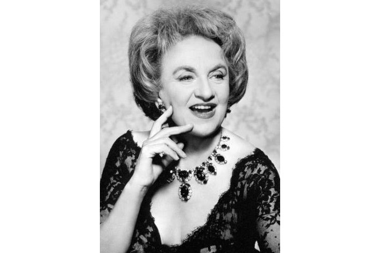 赫米奧妮‧金戈爾德(Hermione Gingold) 赫米奧妮‧金戈爾德(Hermione Gingold)