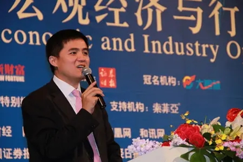 李春波(中信證券執行委員會委員,中信里昂證券集團董事長) 李春波(中信證券執行委員會委員,中信里昂證券集團董事長)