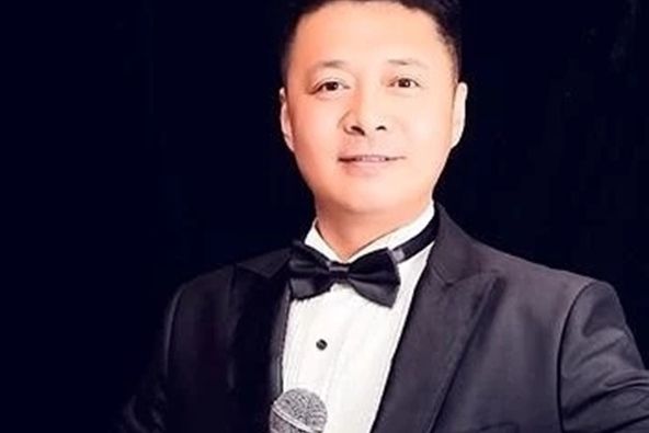 許志江(中國男演員) 許志江(中國男演員)