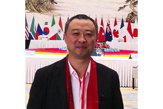 朱軍(酒投網董事長) 朱軍(酒投網董事長)
