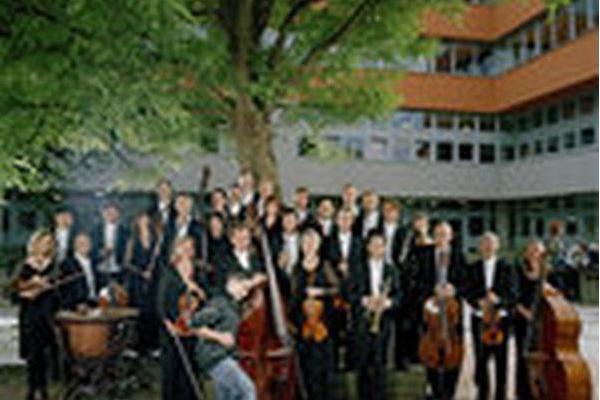 Die Deutsche Kammerphilharmonie Bremen Die Deutsche Kammerphilharmonie Bremen