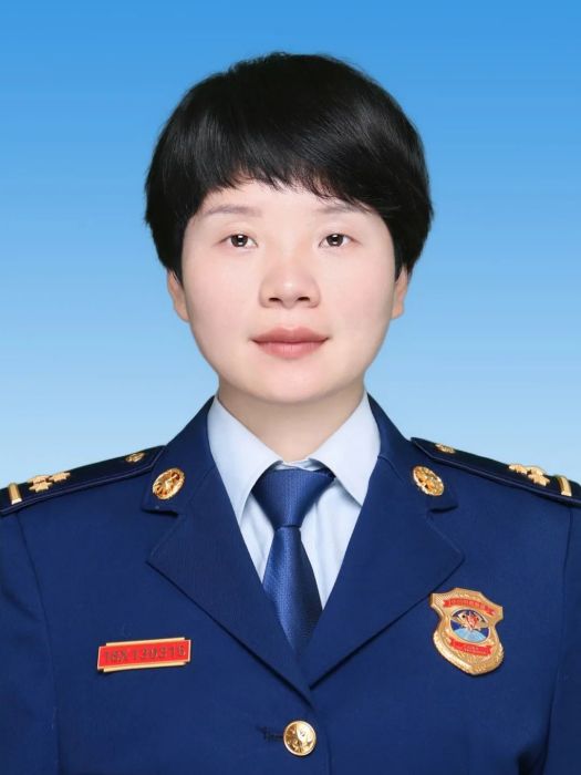 彭娟(湘潭市消防救援支隊吉安路特勤消防站政治指導員、二級指揮員) 彭娟(湘潭市消防救援支隊吉安路特勤消防站政治指導員、二級指揮員)