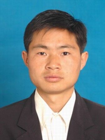 周龍(安順市鎮寧自治縣教科局黨委委員、副局長) 周龍(安順市鎮寧自治縣教科局黨委委員、副局長)