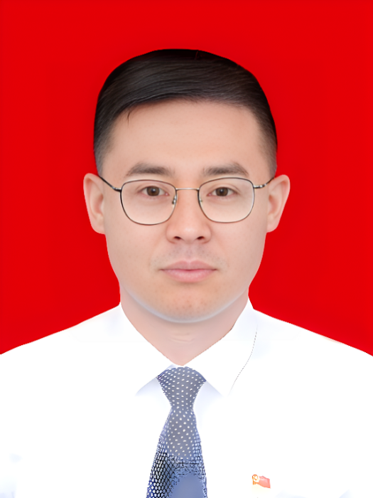 李雲龍(四川省攀枝花市米易縣灣丘彝族鄉黨委副書記、政府鄉長) 李雲龍(四川省攀枝花市米易縣灣丘彝族鄉黨委副書記、政府鄉長)