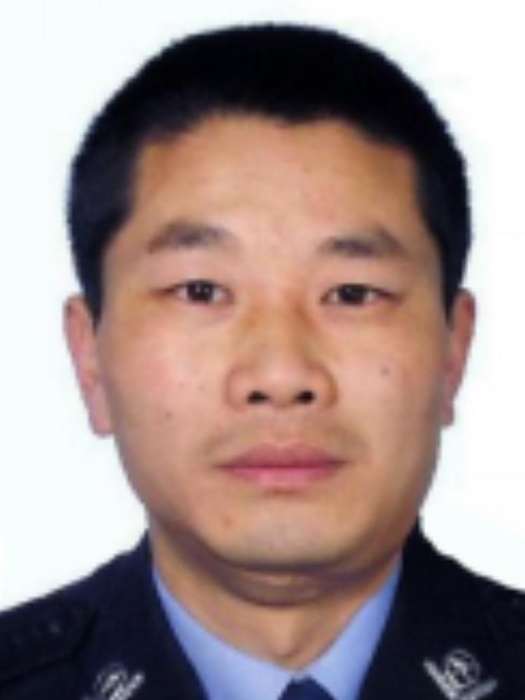 姚中華(湖南省常德市桃源縣公安局黨委委員、副局長) 姚中華(湖南省常德市桃源縣公安局黨委委員、副局長)