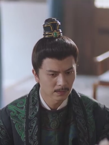 呂不凡(電視劇《了不起的曹萱萱》中的角色,由張曉東扮演) 呂不凡(電視劇《了不起的曹萱萱》中的角色,由張曉東扮演)