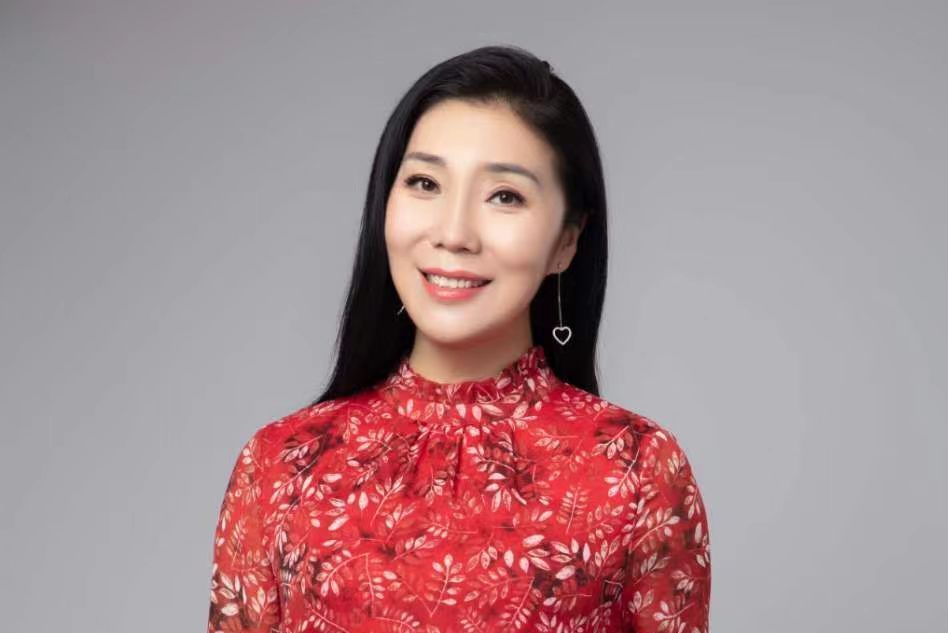 景梅(中國內地青年女高音、歌手) 景梅(中國內地青年女高音、歌手)