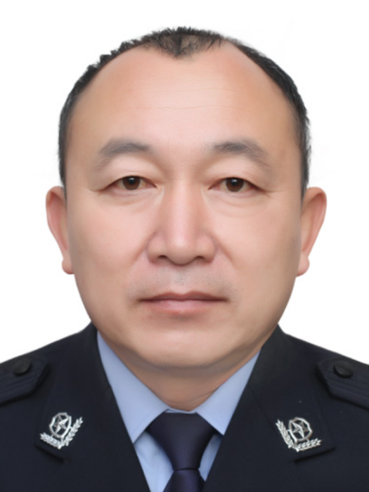 周志勇(內蒙古自治區烏蘭察布市涼城縣公安局黨委委員、政治工作辦公室主任) 周志勇(內蒙古自治區烏蘭察布市涼城縣公安局黨委委員、政治工作辦公室主任)