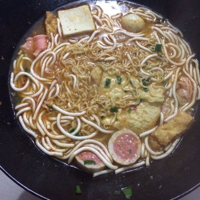 亂燉辛拉麵 亂燉辛拉麵