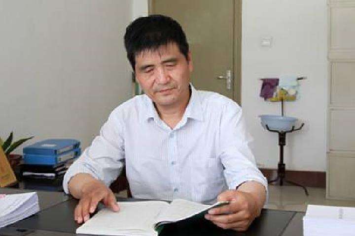 趙文杰(鹹陽職業技術學院醫藥化工學院教師) 趙文杰(鹹陽職業技術學院醫藥化工學院教師)