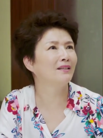 王佩霞(都市情感勵志劇《匆匆的青春》中的女配角) 王佩霞(都市情感勵志劇《匆匆的青春》中的女配角)