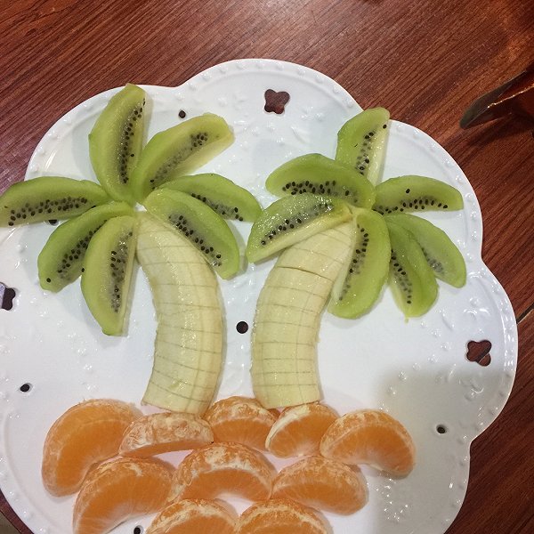 椰樹水果拼盤