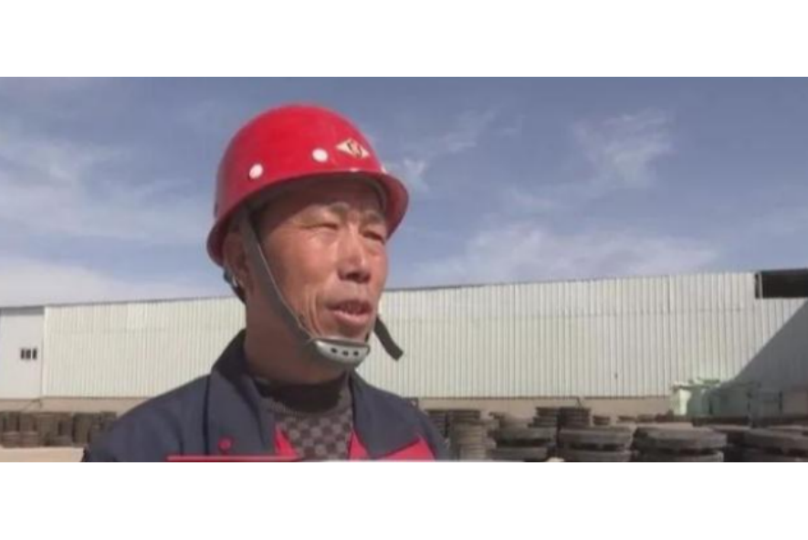 崔占英(甘肅民勤縣威瑞環保有限責任公司維修班班長)