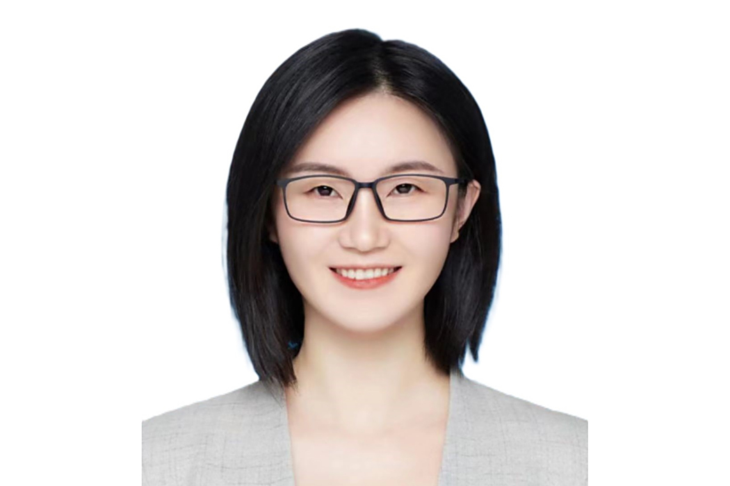 於冰(黑龍江省婦聯副主席(兼職),哈爾濱中華巴洛克創意設計中心負責人) 於冰(黑龍江省婦聯副主席(兼職),哈爾濱中華巴洛克創意設計中心負責人)