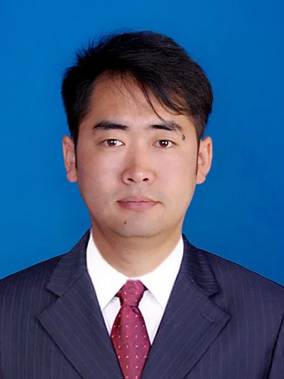 常青(內蒙古自治區呼倫貝爾市新巴爾虎右旗人民政府辦公室副主任) 常青(內蒙古自治區呼倫貝爾市新巴爾虎右旗人民政府辦公室副主任)