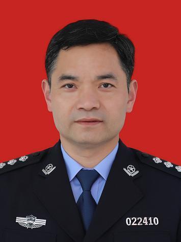 高惠強(河南省洛陽市嵩縣人民政府副縣長,嵩縣公安局黨組書記、局長) 高惠強(河南省洛陽市嵩縣人民政府副縣長,嵩縣公安局黨組書記、局長)
