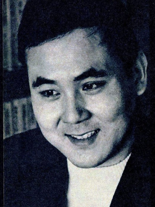 須川榮三