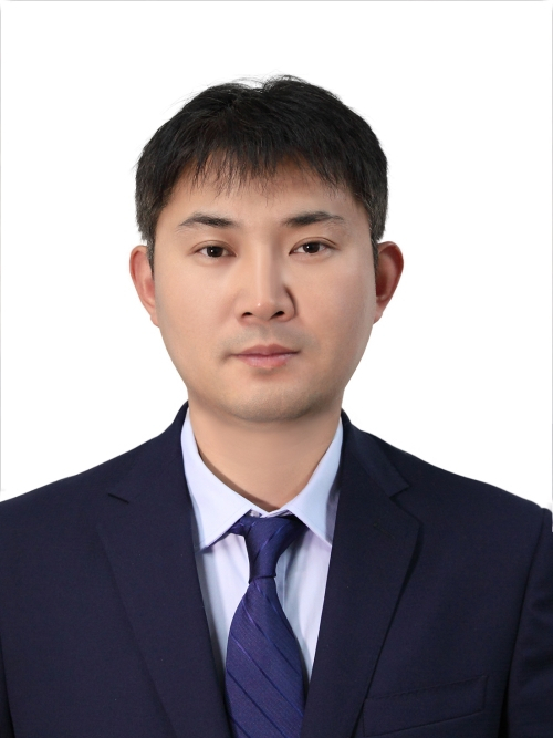 劉煜(山東省日照市嵐山區統計局副局長) 劉煜(山東省日照市嵐山區統計局副局長)