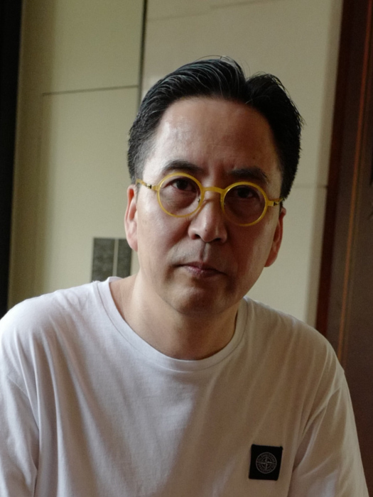 龍文(《聽砂手跡》作者) 龍文(《聽砂手跡》作者)