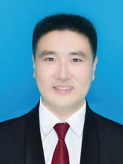 劉玉龍(山東省菏澤市成武縣白浮圖鎮黨委副書記、鎮長) 劉玉龍(山東省菏澤市成武縣白浮圖鎮黨委副書記、鎮長)
