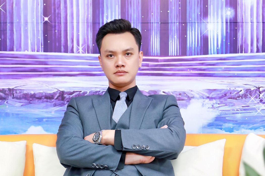 張小龍(深圳地球通實業有限公司董事長) 張小龍(深圳地球通實業有限公司董事長)