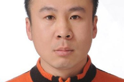 裴永臣(吉林大學機械與航空航天工程學院教授) 裴永臣(吉林大學機械與航空航天工程學院教授)