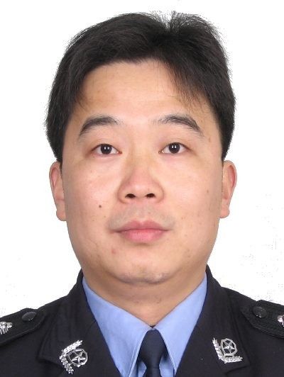 唐波(湖南省長沙市公安局望城分局黨委委員、副局長、四級高級警長) 唐波(湖南省長沙市公安局望城分局黨委委員、副局長、四級高級警長)