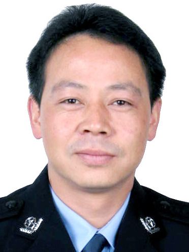 李尚勇(貴州省黔南布依族苗族自治州惠水縣公安局黨委委員、副局長)