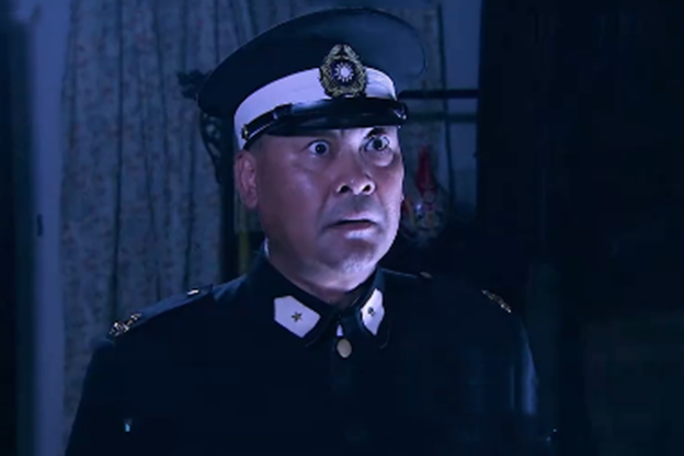 羅興權(抗戰劇《鎖俠》中的反派角色,由侯傳杲飾演) 羅興權(抗戰劇《鎖俠》中的反派角色,由侯傳杲飾演)